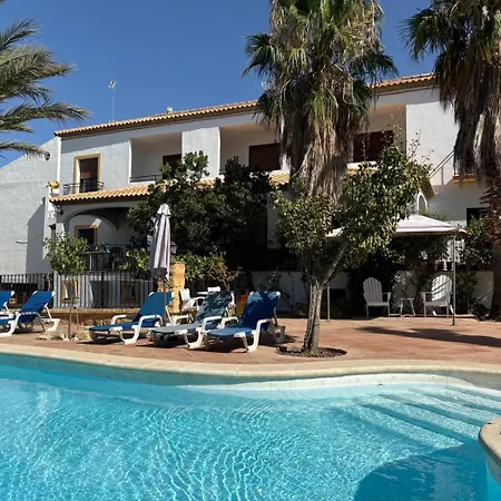 El Molino Hotel 2*